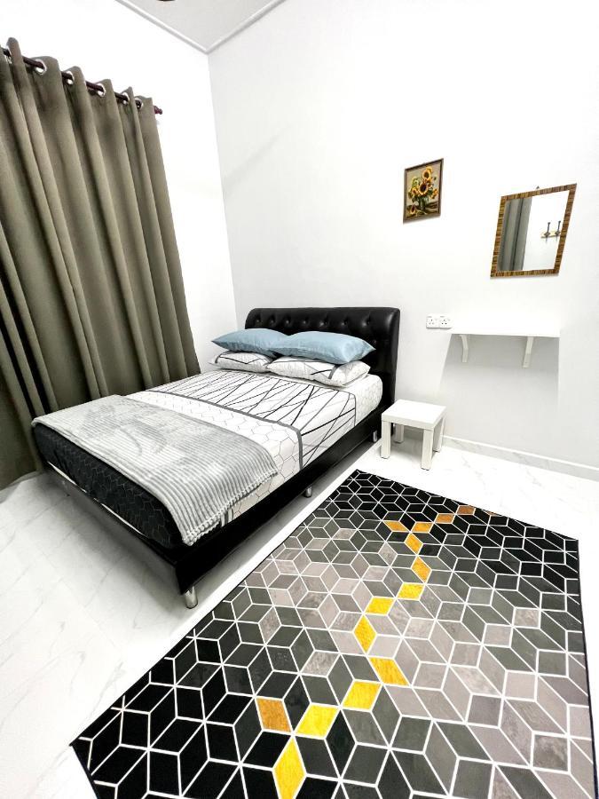 Teratai Homestay 3 Batu Buruk Kuala Terengganu Buitenkant foto