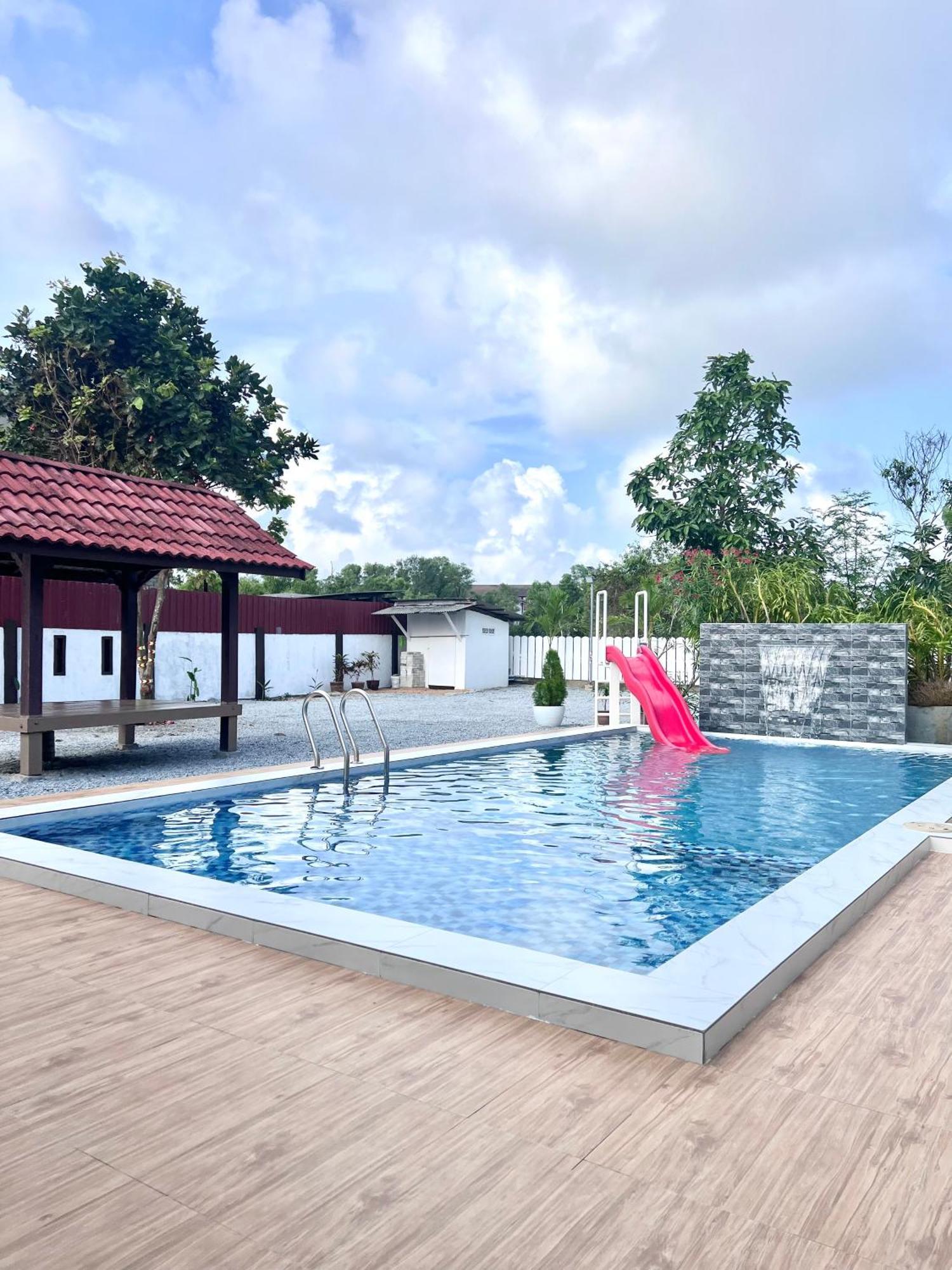 Teratai Homestay 3 Batu Buruk Kuala Terengganu Buitenkant foto